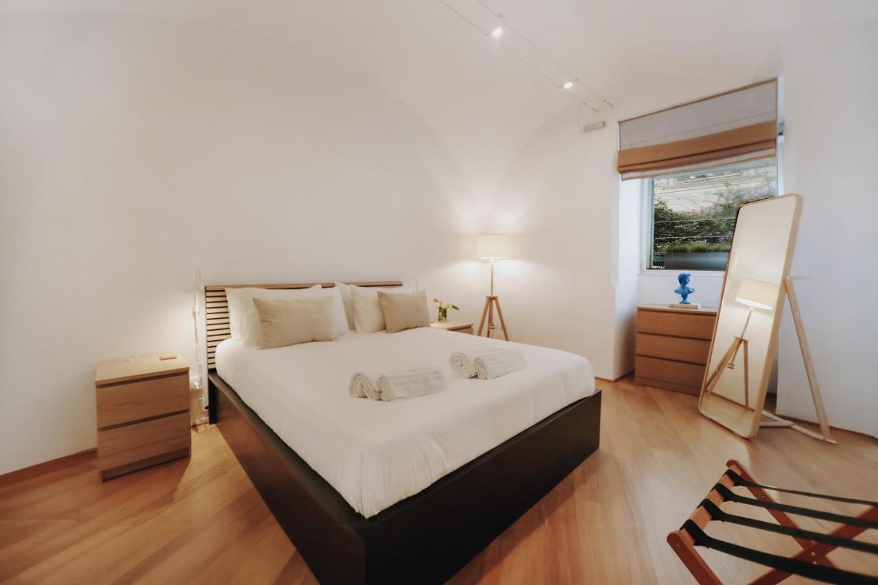 Insieme Suites Неаполь Екстер'єр фото